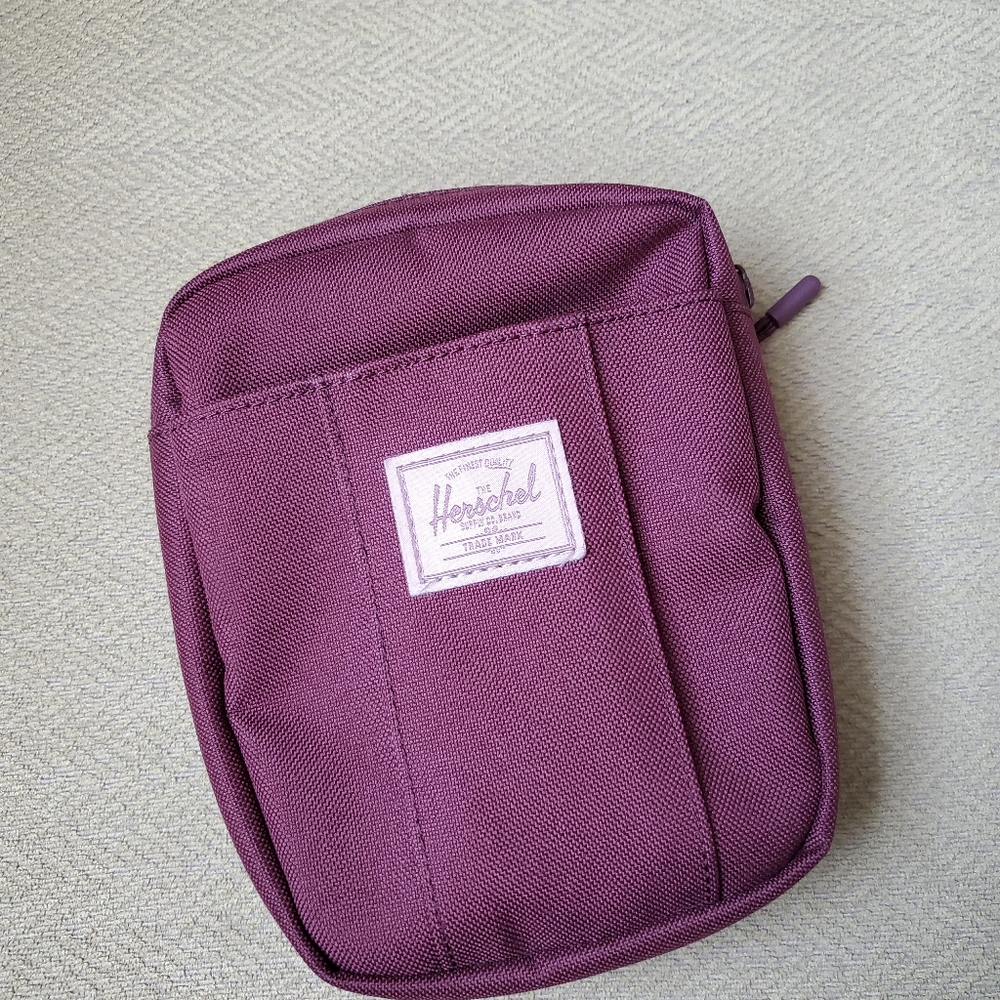 Herschel Cruz Crossbody